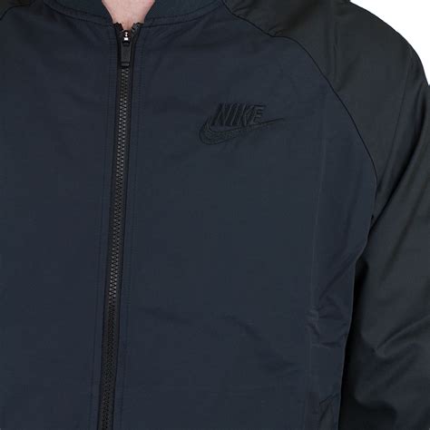 nike jacke herren mit logo hintren|Herren Schwarz Jacken .